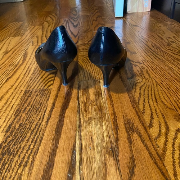 Cute pumps. Genuine leather. Excellent condition - Picture 2 of 7